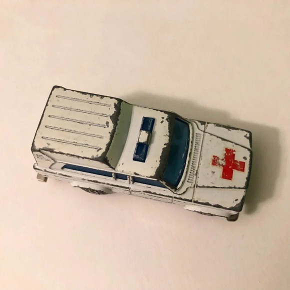 Vintage Majorette Ambulance No 269 Made in France Diecast  Missing Doors - Picture 10 of 12